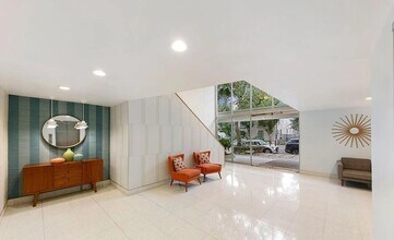 1200 Flores St in West Hollywood, CA - Foto de edificio - Building Photo