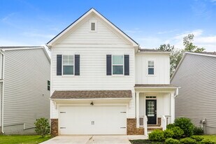 1101 Shadow Glen Dr in Fairburn, GA - Building Photo