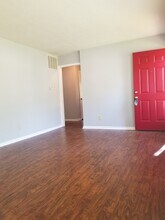 6311 E 148 Terrace in Grandview, MO - Building Photo - Building Photo