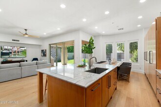 7471 E Sunnyvale Dr in Scottsdale, AZ - Building Photo - Building Photo