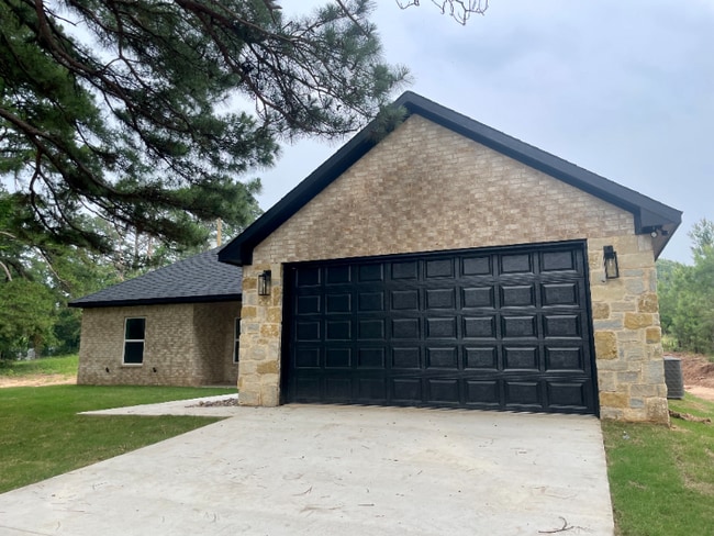 18291 Clear Lake Cir in Flint, TX - Building Photo - Building Photo