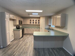 8749 Cornell Ave in Odessa, TX - Building Photo - Building Photo