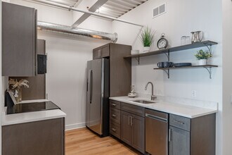 101NQ in Lancaster, PA - Foto de edificio - Interior Photo