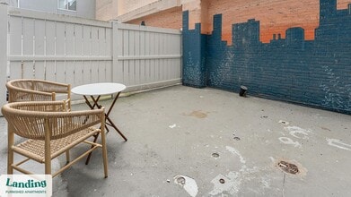 222 E Saratoga St, Unit 312 in Baltimore, MD - Foto de edificio - Building Photo