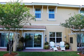 1826 Via Sofia in Boynton Beach, FL - Building Photo - Building Photo