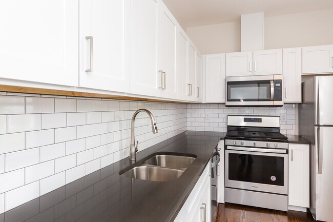 20 Clary St, Unit 2B in Cambridge, MA - Foto de edificio - Building Photo