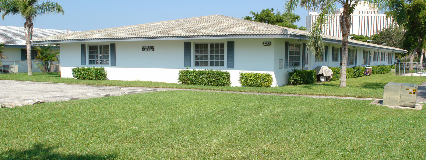 Coral Hills Apartments in Coral Springs, FL - Building Photo