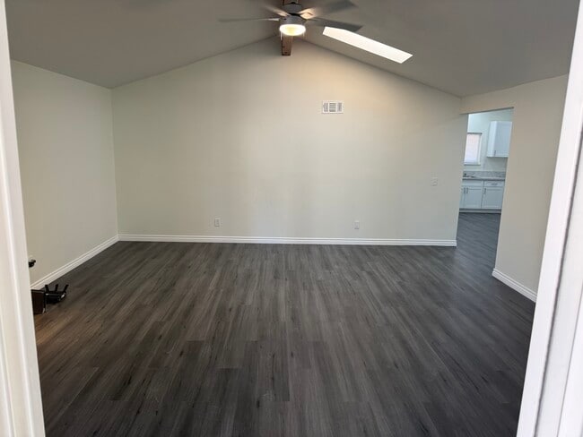 7658 Cornel Ct in Rancho Cucamonga, CA - Building Photo - Building Photo