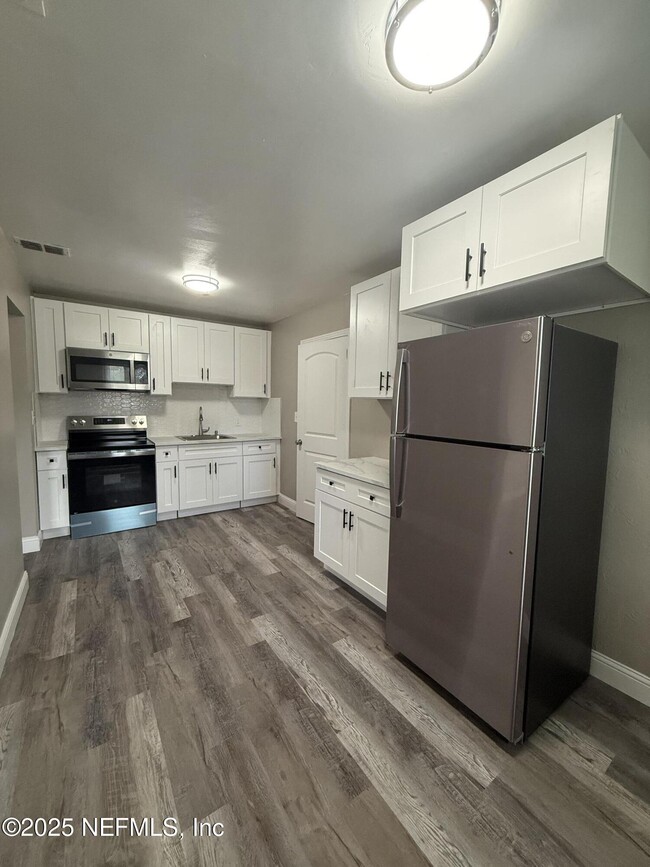 property at 6946 W Virginia Ave