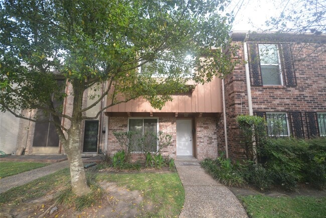 property at 9419 Fondren Rd