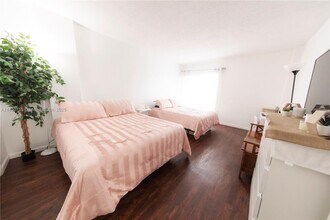 4166 Inverrary Dr in Lauderhill, FL - Building Photo - Building Photo