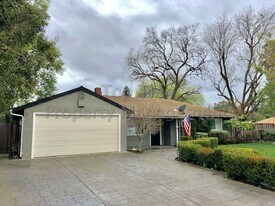 200 Elaine Dr in Pleasant Hill, CA - Building Photo