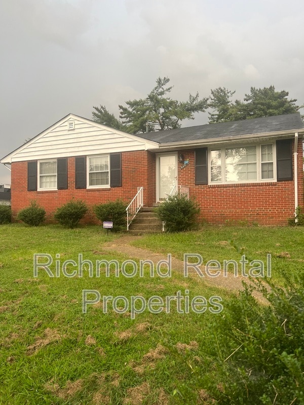 property at 5021 Thrush Ln