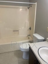 2037 S River St in Carthage, MO - Building Photo - Building Photo