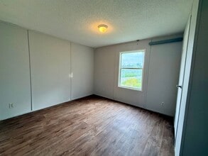 76370 S P Dump Rd E in Grosse Tete, LA - Building Photo - Building Photo