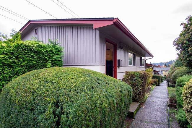 property at 5025 S Corbett Ave