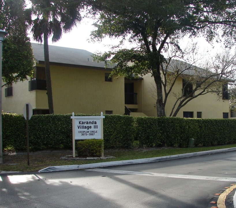 Star Pointe Apartments in Coconut Creek, FL - Building Photo