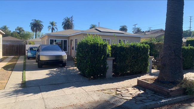 2240 San Francisco Ave in Long Beach, CA - Foto de edificio - Building Photo