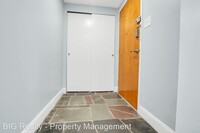 324 Hermit St photo'