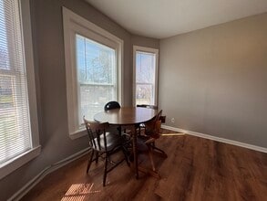 370 Bent St in Elgin, IL - Building Photo - Building Photo