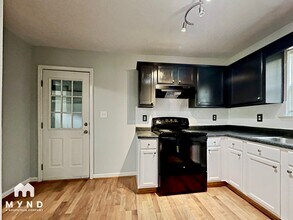 2012 King Arthur Cir in Alabaster, AL - Building Photo - Building Photo