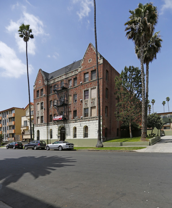 Beaconsfield Apartments in Los Angeles, CA - Building Photo