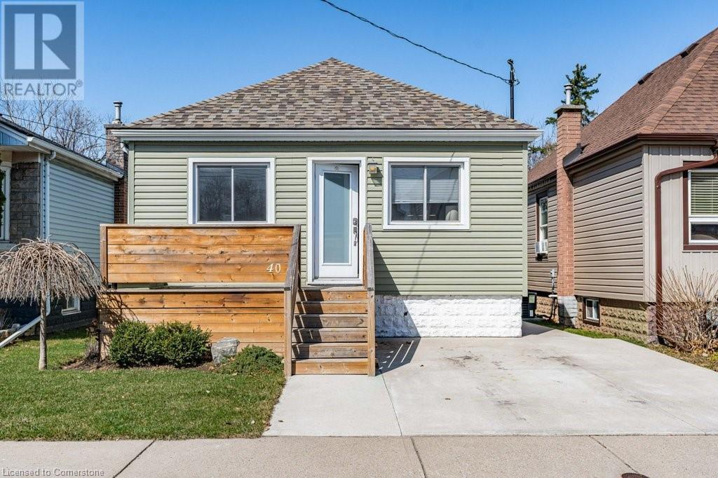 40 E 39th St in Hamilton, ON - Building Photo