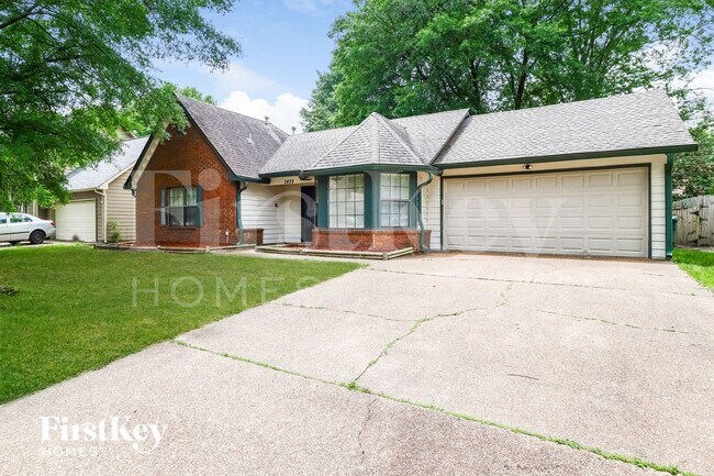 2439 Dove Glen Cove in Memphis, TN - Foto de edificio - Building Photo