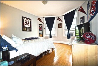 1793 Beacon St, Unit 5 in Brookline, MA - Foto de edificio - Building Photo