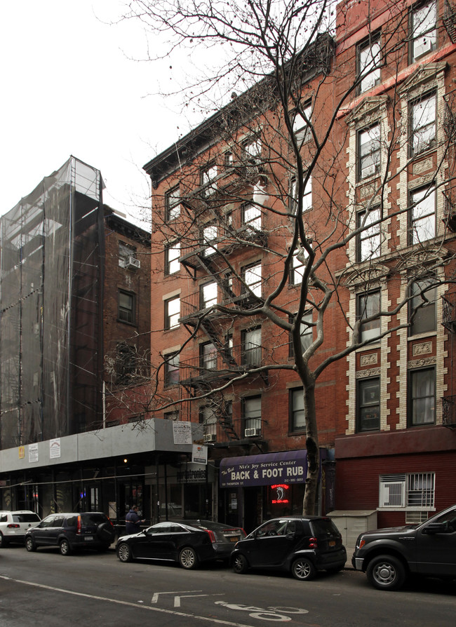 169 Thompson St in New York, NY - Building Photo - Building Photo