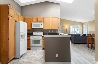 22931 Springdale Dr in Moreno Valley, CA - Building Photo - Building Photo