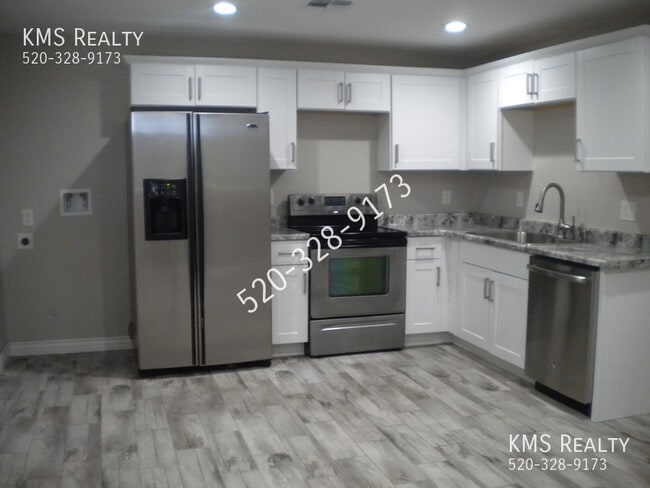 3132 E Glenn St in Tucson, AZ - Building Photo - Building Photo