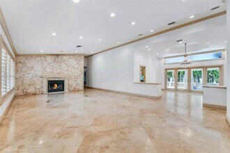 236 Costanera Rd in Coral Gables, FL - Foto de edificio - Building Photo