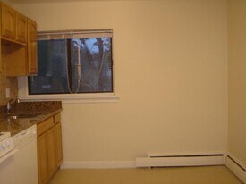 2 President Ter, Unit 3