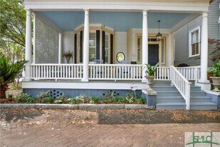201 W Gwinnett St in Savannah, GA - Building Photo