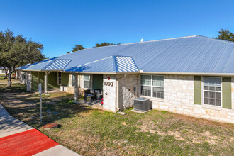 Creek View Apartments in Johnson City, TX - Building Photo - Building Photo