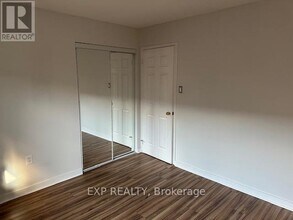 16 Lucas Ave in Barrie, ON - Building Photo - Building Photo