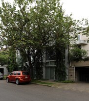 Choklit in Vancouver, BC - Building Photo