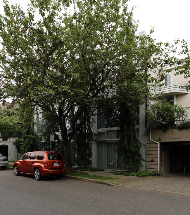 Choklit in Vancouver, BC - Building Photo - Primary Photo
