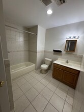 221 Coolidge St, Unit Coolidge Street in Linden, NJ - Building Photo - Building Photo
