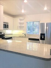 400 Majorca Ave in Coral Gables, FL - Building Photo - Building Photo