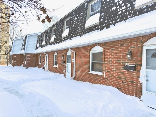 Cute 3 Bdrm Townhome with Finished Bsmt * Fenced Yard * AVAIL Now! in London, ON - Building Photo - Building Photo