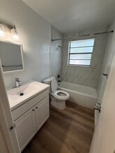 Palm Manors in Wilton Manors, FL - Foto de edificio - Building Photo