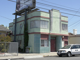 5464 Foothill Blvd in Oakland, CA - Building Photo