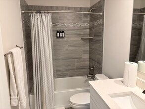 4420 Shakespeare Cir, Unit Furnished Room Rental in White Plains, MD - Foto de edificio - Building Photo