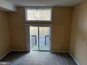 3236 Champions Dr in Wilmington, DE - Building Photo - Building Photo