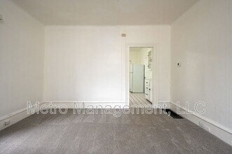 6824 SE Long St in Portland, OR - Foto de edificio - Building Photo