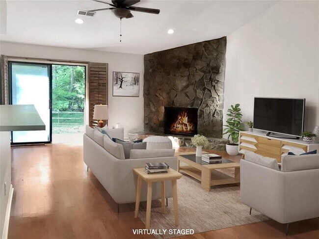 2950 Cedar Knoll Dr in Roswell, GA - Building Photo - Building Photo