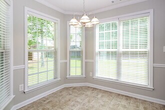 51 Kentucky Ave in Sharpsburg, GA - Foto de edificio - Building Photo