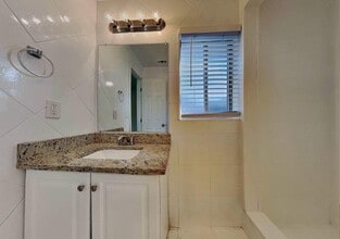 4386 Signal Hill Rd in Orlando, FL - Building Photo - Building Photo